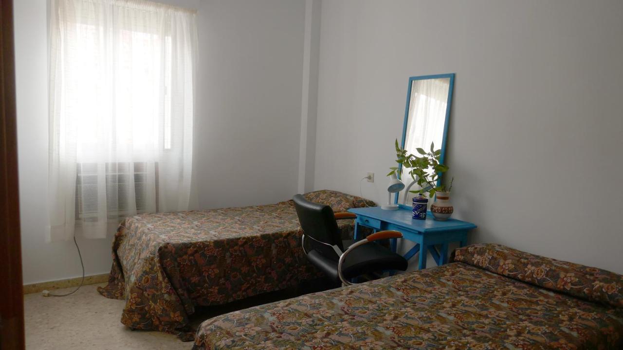 Casa Soleada En Calle Tranquila Seville Luaran gambar