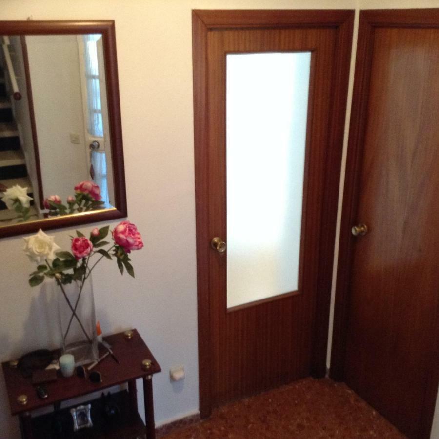 Casa Soleada En Calle Tranquila Seville Luaran gambar